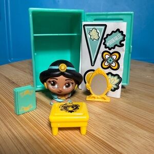 Disney Doorables Academy Surprise Locker Princess Jasmine Aladdin